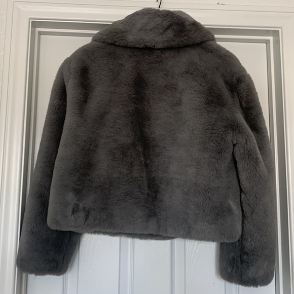 TOPSHOP faux fur gray jacket - Picture 6 of 9